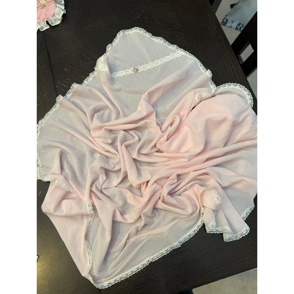 Vintage Style‎ Pink Baby Receiving Blanket Lace Trim Floral Rosette 32x32